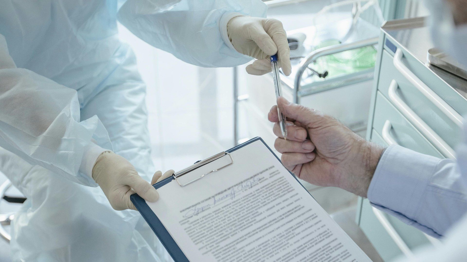 images/news/medico_fa_firmare_paziente-ok.jpg#joomlaImage://local-images/news/medico_fa_firmare_paziente-ok.jpg?width=1920&height=1080